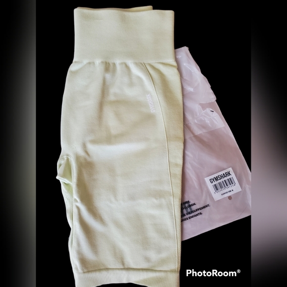 Gymshark Cycle Shorts - Picture 2 of 8